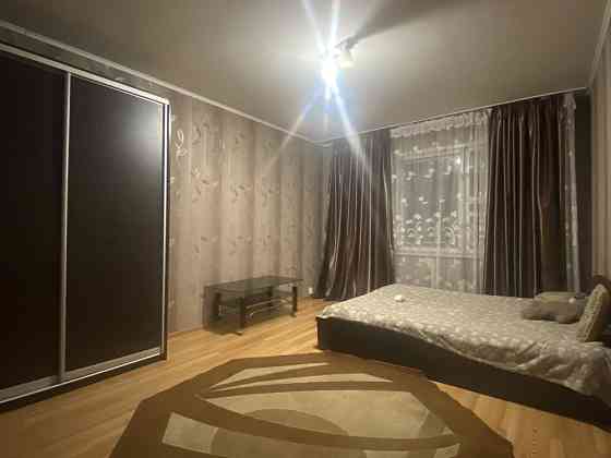 Оренда 2к розд квартири, Троєщина (початок) Киев