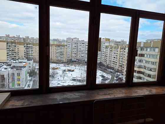 Сдам 2к Драгоманова  метро Позняки Киев