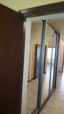 Здам 3-кімнатну квартиру( 1 кімната прохідна). Люст дор.55 , 3 станція Одесса