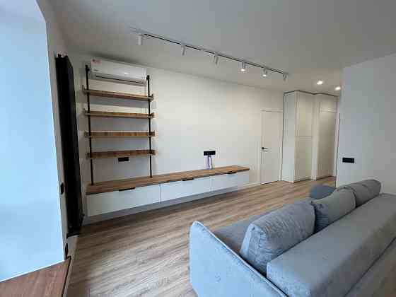 Оренда! Стильна та простора 1 кімнатна з видом на озеро! Перша здача Ивано-Франковск