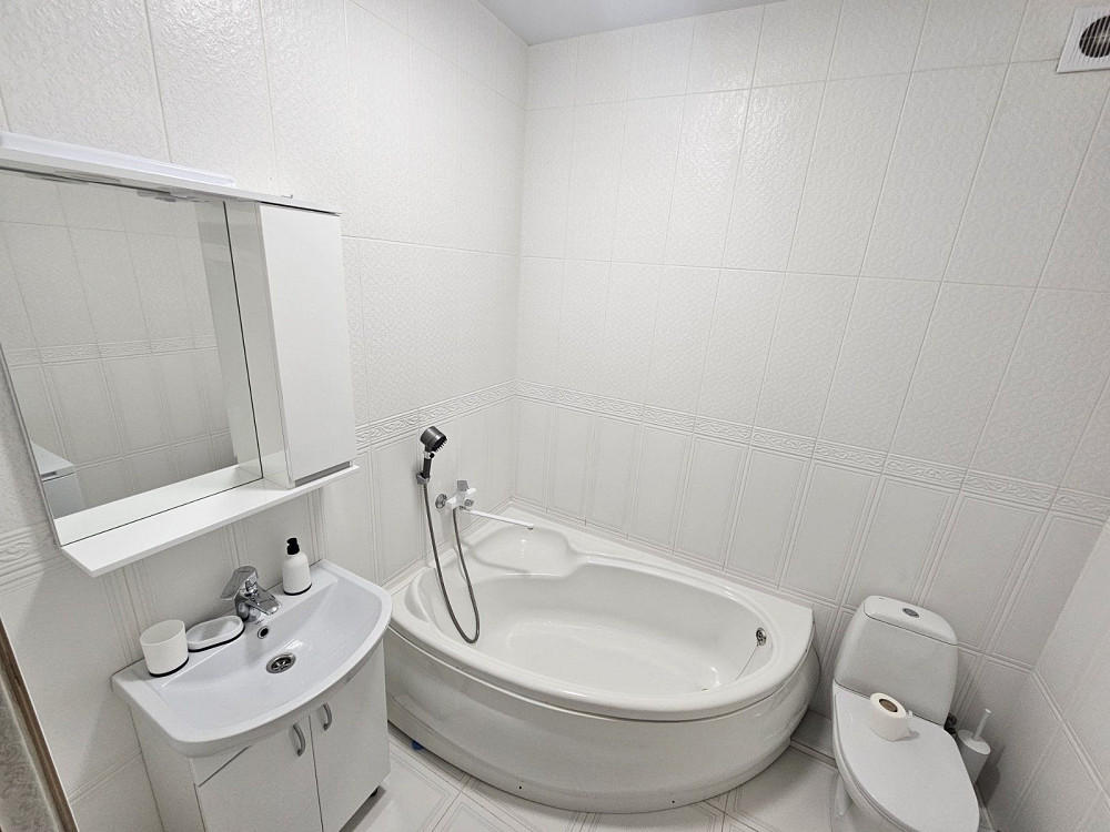 Оренда 1,5 кімнатної в районі ТРЦ" Дастор" БАМ Ужгород - изображение 2