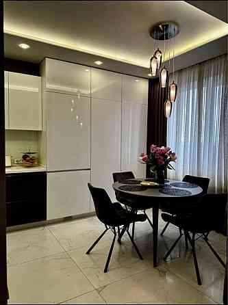 3-комнатная в новом кирпичном доме. Евроремонт Одесса