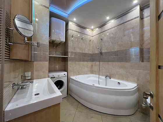 Сдам 2 ком квартиру с Авторским ремонтом ул. Соломенская 15-А Київ