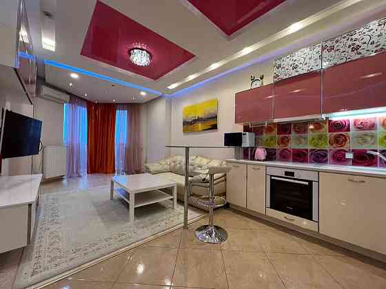 Сдам 2 ком квартиру с Авторским ремонтом ул. Соломенская 15-А Київ