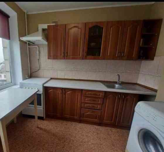 Метро Арсенальна двокімнатна квартира. Без комісії для орендаря. Київ