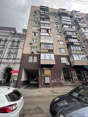 Метро Арсенальна двокімнатна квартира. Без комісії для орендаря. Київ