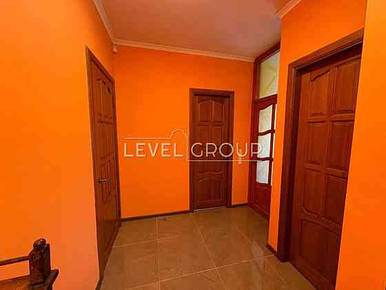 Продаж 2-к сталінки вул.Маккейна,20 Печерськ м.Либідська Звіринецька Київ