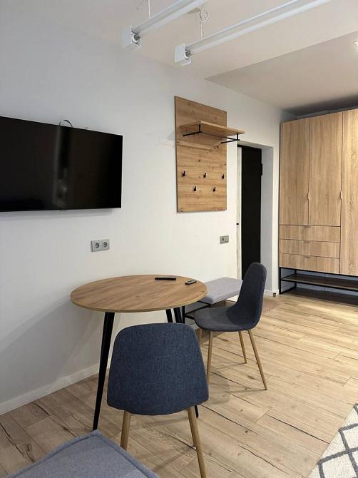 Продаж 1 кім квартири з сучасним ремонтом РАЙОН ЦЕНТРУ Черновцы - изображение 3