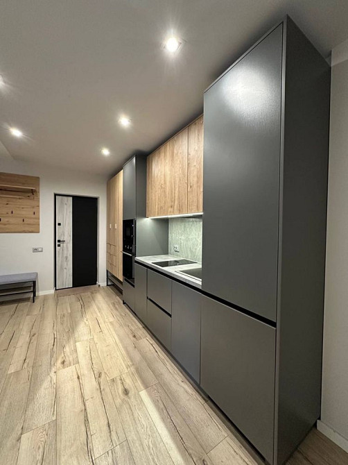 Продаж 1 кім квартири з сучасним ремонтом РАЙОН ЦЕНТРУ Черновцы - изображение 4