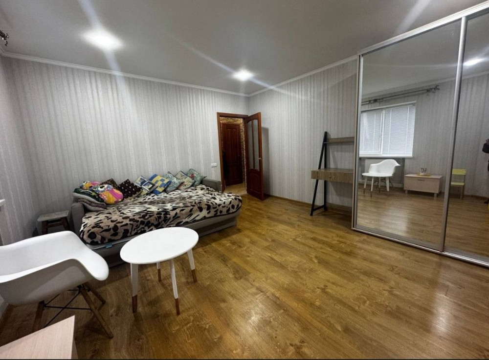 Найдешевша Євро 2кк Центральний парк Ірпінь - зображення 1