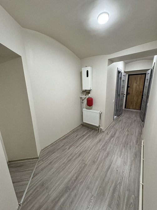 1к квартира. Центр. Цокольний поверх Черновцы - изображение 3