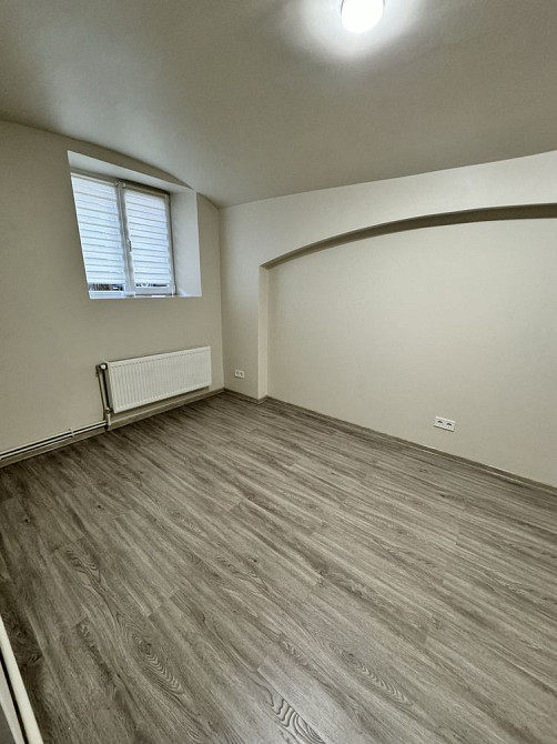 1к квартира. Центр. Цокольний поверх Черновцы - изображение 4