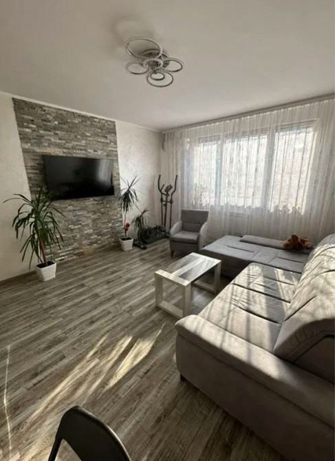 Продаж 3-х кімнатної. Вул. Легоцького Ужгород - изображение 2