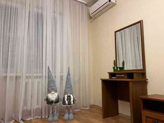 Здам 1-кімнатну квартиру, Позняки, вул. Ахматової 28, поряд метро Київ