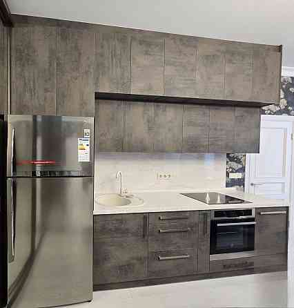 Оренда 3-кімнатної квартири в VIP ЖК «Бульвар Фонтанів».
Пер Київ