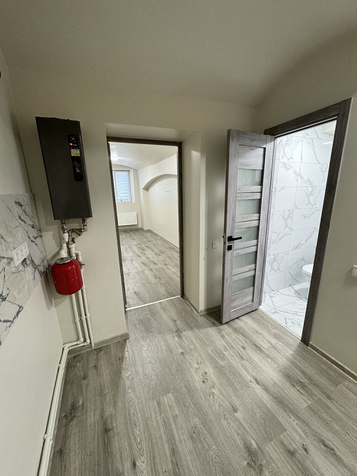 1к квартира в центрі Чернівців (цоколь) Чернівці - зображення 2