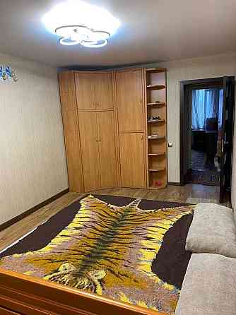 продам 3-х комнатную квартиру Салтовка пр.Тракторостроителей 160а Харків