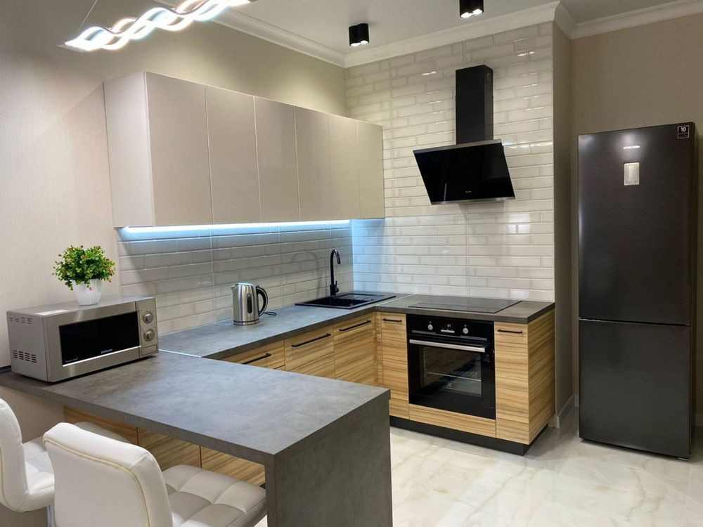 Продам квартиру 44 Жемчужина Каманина Аркадия вид моря Одесса - изображение 1