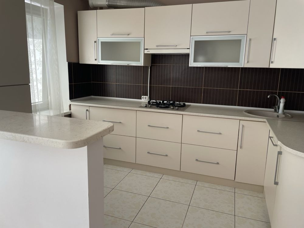 Оренда 2 кім квартири по Європейській ( новобудова) Умань - зображення 1