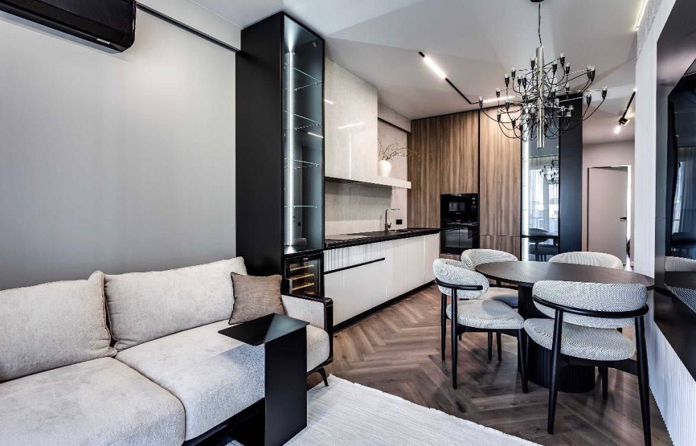 Бульвар фонтанов Саперное поле 3 Саперне поле рядом Французский Київ - зображення 2