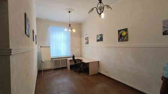 Квартира, 2-кімнатна, паркомісце, вул. Саксаганського 28 Київ