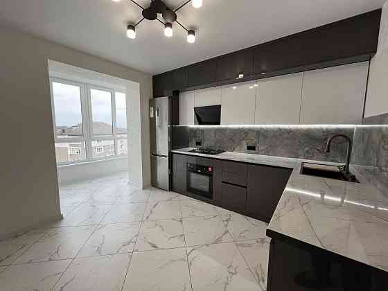 Продається 2 кім. з ремонтом в містечку закритого типу Івано-Франківськ