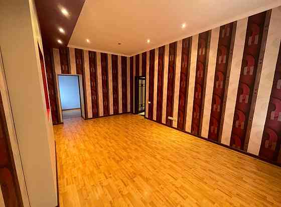 Фонтан. 3 комнатная квартира. Общая 130 метров. Комнаты раздельные. Одесса