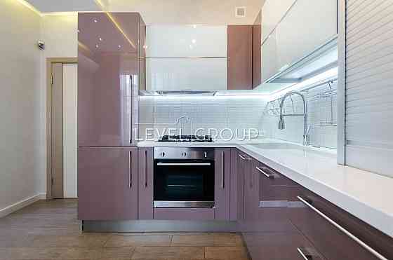 Продаж 2 к кв. ЖК Британський квартал, якісний ремонт, м.Іподром Київ