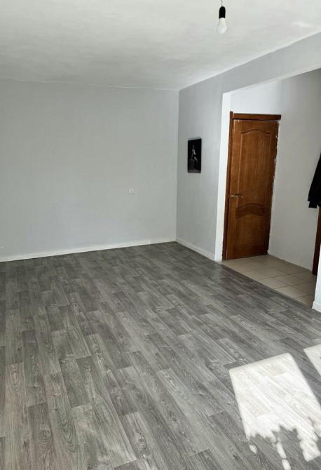 Фонтан. Продам 2 комнатную квартиру. Обшая 47 метров. Средний этаж Одесса - изображение 2