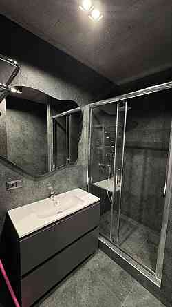 Дизайнерська квартира ЖК Варшавський (Олександра Олеся 2В) Київ