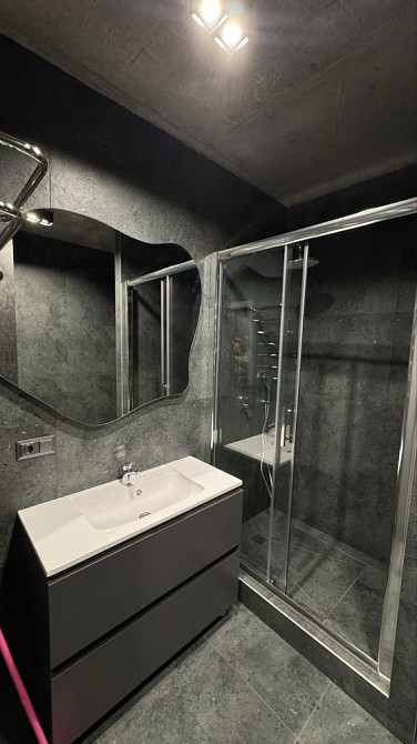 Дизайнерська квартира ЖК Варшавський (Олександра Олеся 2В) Київ - зображення 6