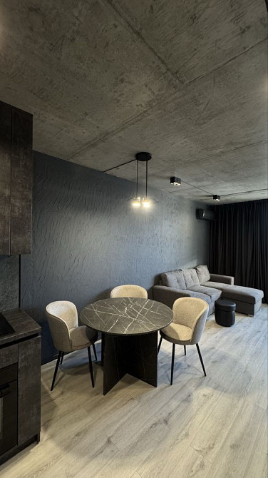 Дизайнерська квартира ЖК Варшавський (Олександра Олеся 2В) Київ - зображення 1