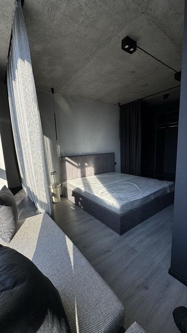 Дизайнерська квартира ЖК Варшавський (Олександра Олеся 2В) Київ - зображення 5