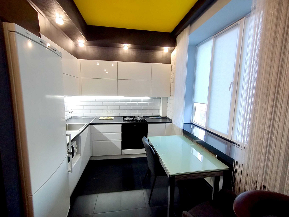 +++ Сдам 2к кв. с евроремонтом по ул. Сталеваров (+гараж напротив) Запоріжжя - зображення 1