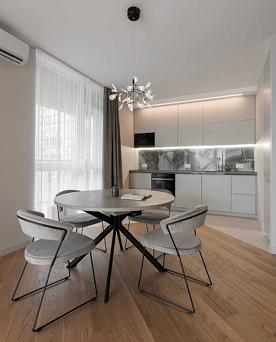 Французский квартал Предславинская Маккейна Централ парк рядом Печерск Київ - зображення 1