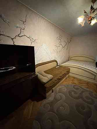 1- кім. вул. Галицька. Центр. Піонерський парк Ивано-Франковск