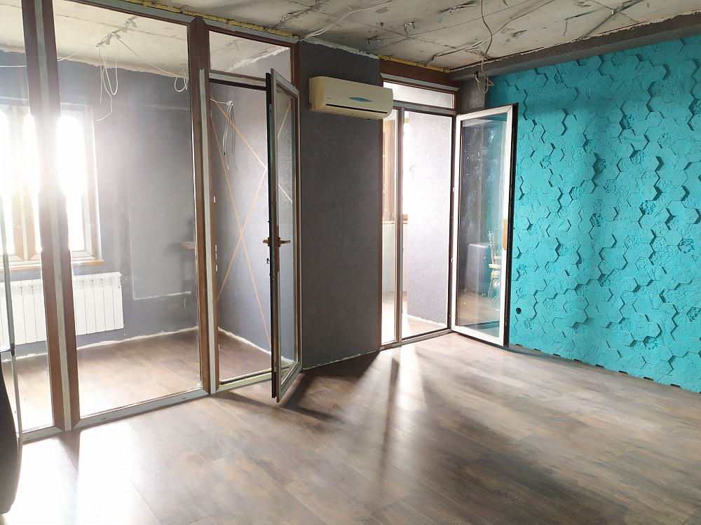 Продам 1 ком квартиру с Ремонтом на Сахарова -4 этаж Одесса - изображение 1