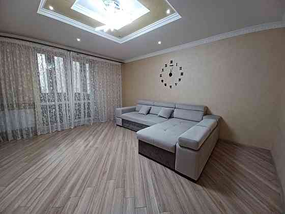 Здається  3х км квартира в центрі!!! Ивано-Франковск