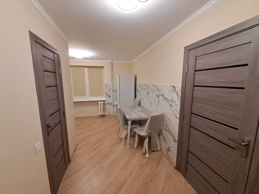 1-кім. від власника проспект, перша здача Чернівці - зображення 4