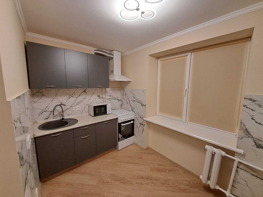 1-кім. від власника проспект, перша здача Чернівці - зображення 5