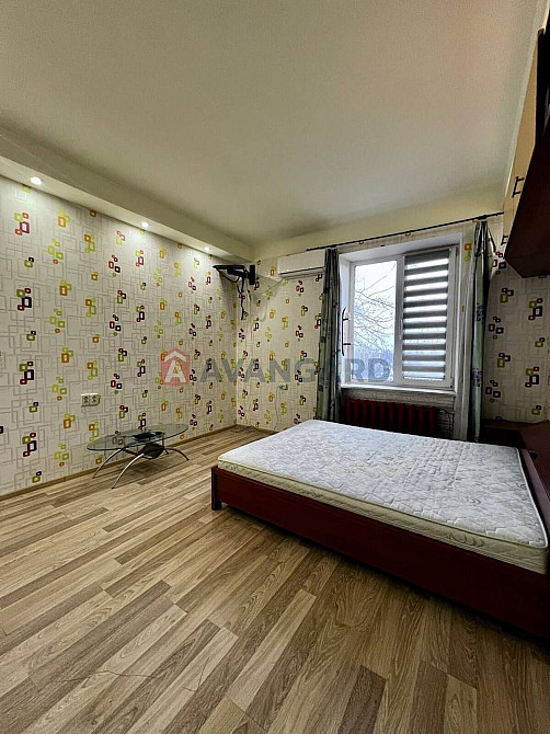 Оренда 1-к. квартири на Манаєнкова Кам`янське (Запорізька обл.) - зображення 1