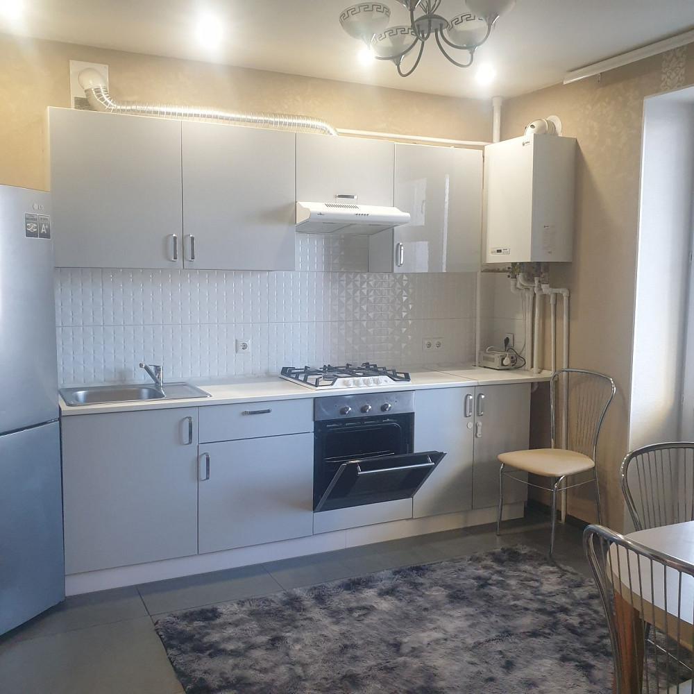 Продаж 1к.кв. р-н ВИСТАВКА,  н/б,  з ремонтом. Хмельницький - зображення 4