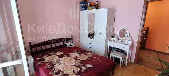 Продам 2к 56 м2 сталінка Маккейна Либідська Звіринецька Київ