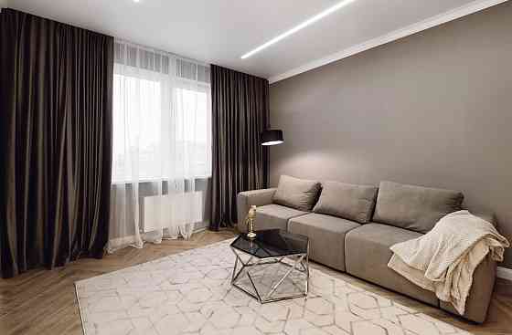 Продам с тремя спальнями новую квартиру в 26 жемчужине в Аркадии Одесса