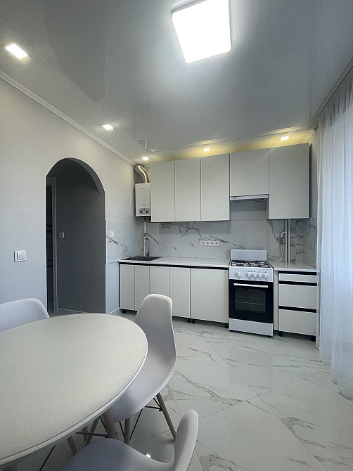 Здається вперше двох кімнатна Черемушки Петефі. Мукачево - изображение 1