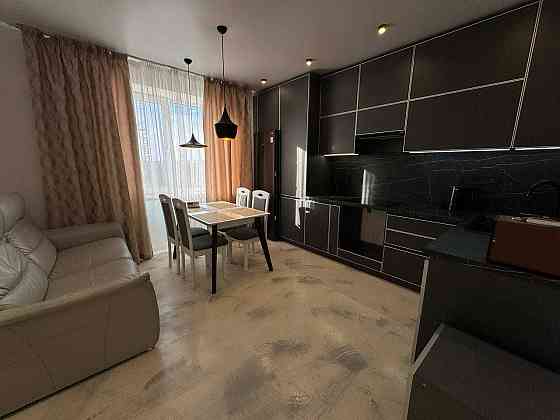 Оренда чудової однокімнатної квартири!! Ву. Н.Сотні!!! Ровно