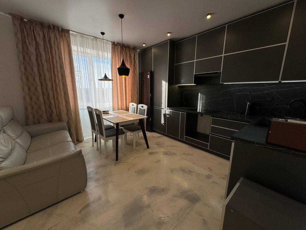 Оренда чудової однокімнатної квартири!! Ву. Н.Сотні!!! Рівне - зображення 2