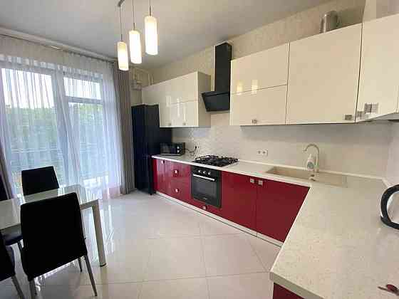 Оренда 2-кімнатної квартири в новобудові, вул. Черемшини Львов