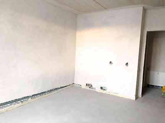 3кімн центральна частина поруч парк Ивано-Франковск