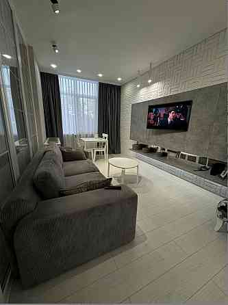 ЖК "19 Жемчужина", 53 метра, с ремонтом и мебелью. Одесса